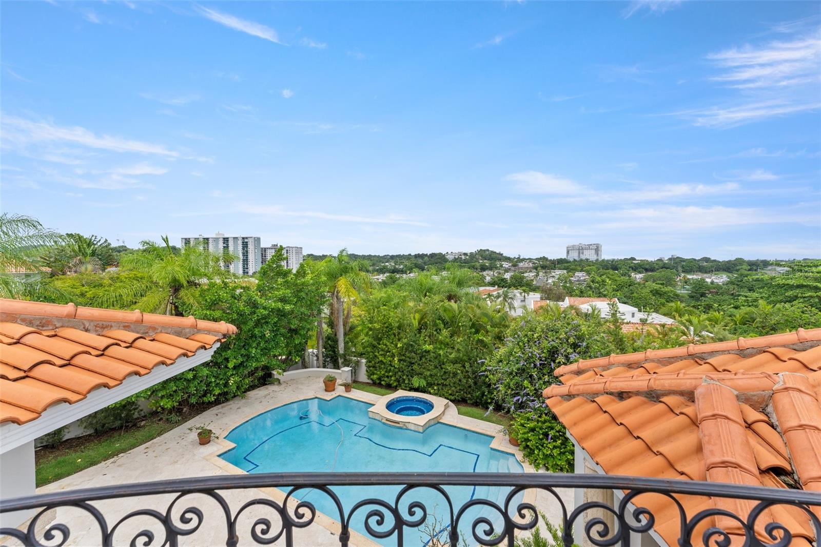 PR9115273 Property Photo