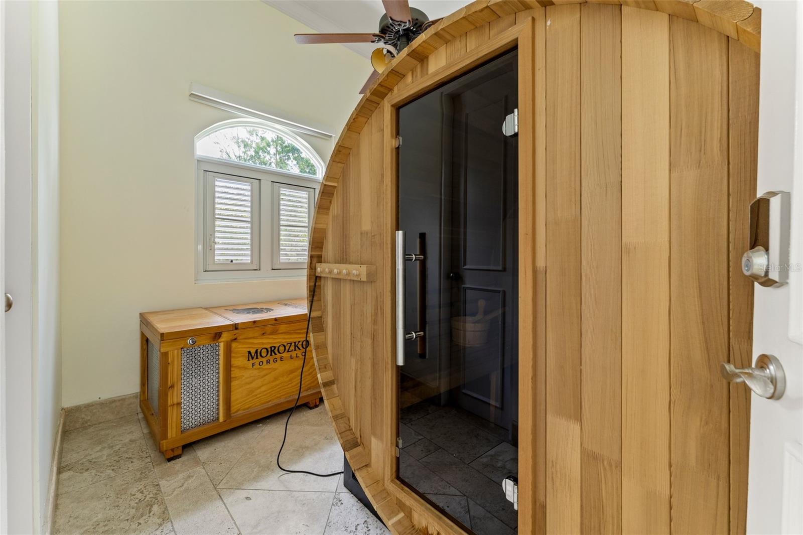 PR9115273 Property Photo