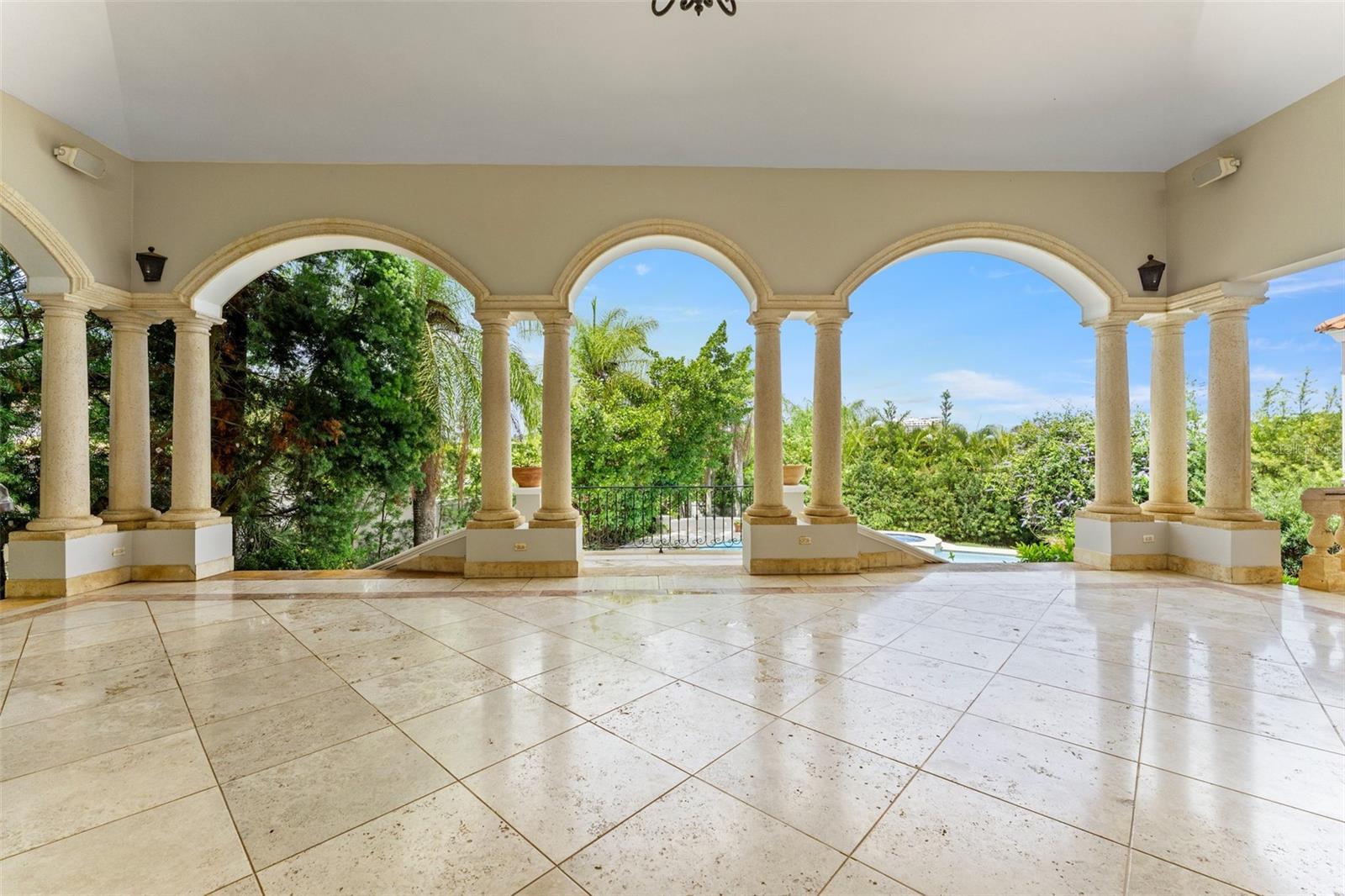 PR9115273 Property Photo