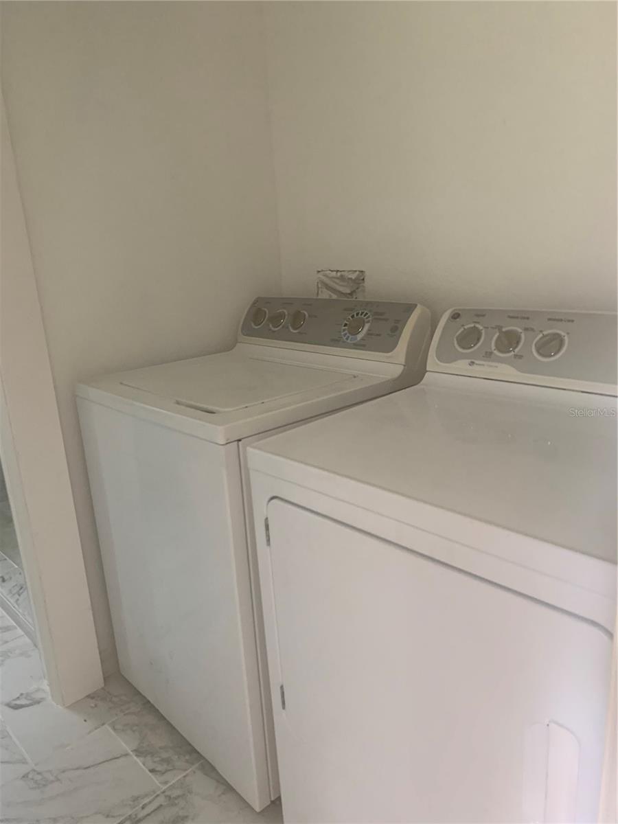 W7877891 Property Photo