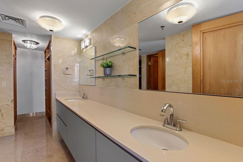 PR9115279 Property Photo