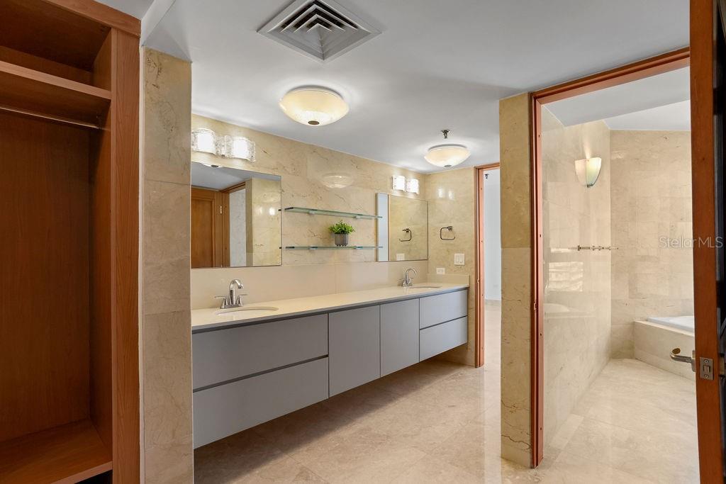 PR9115279 Property Photo