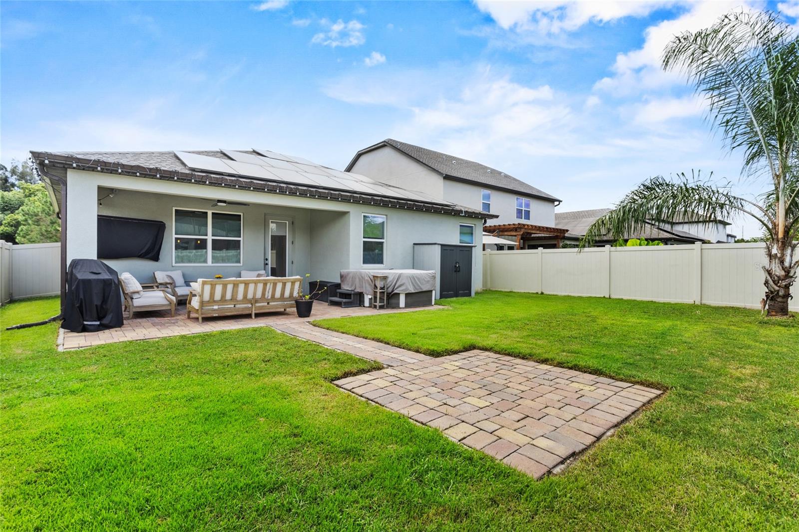 O6333155 Property Photo