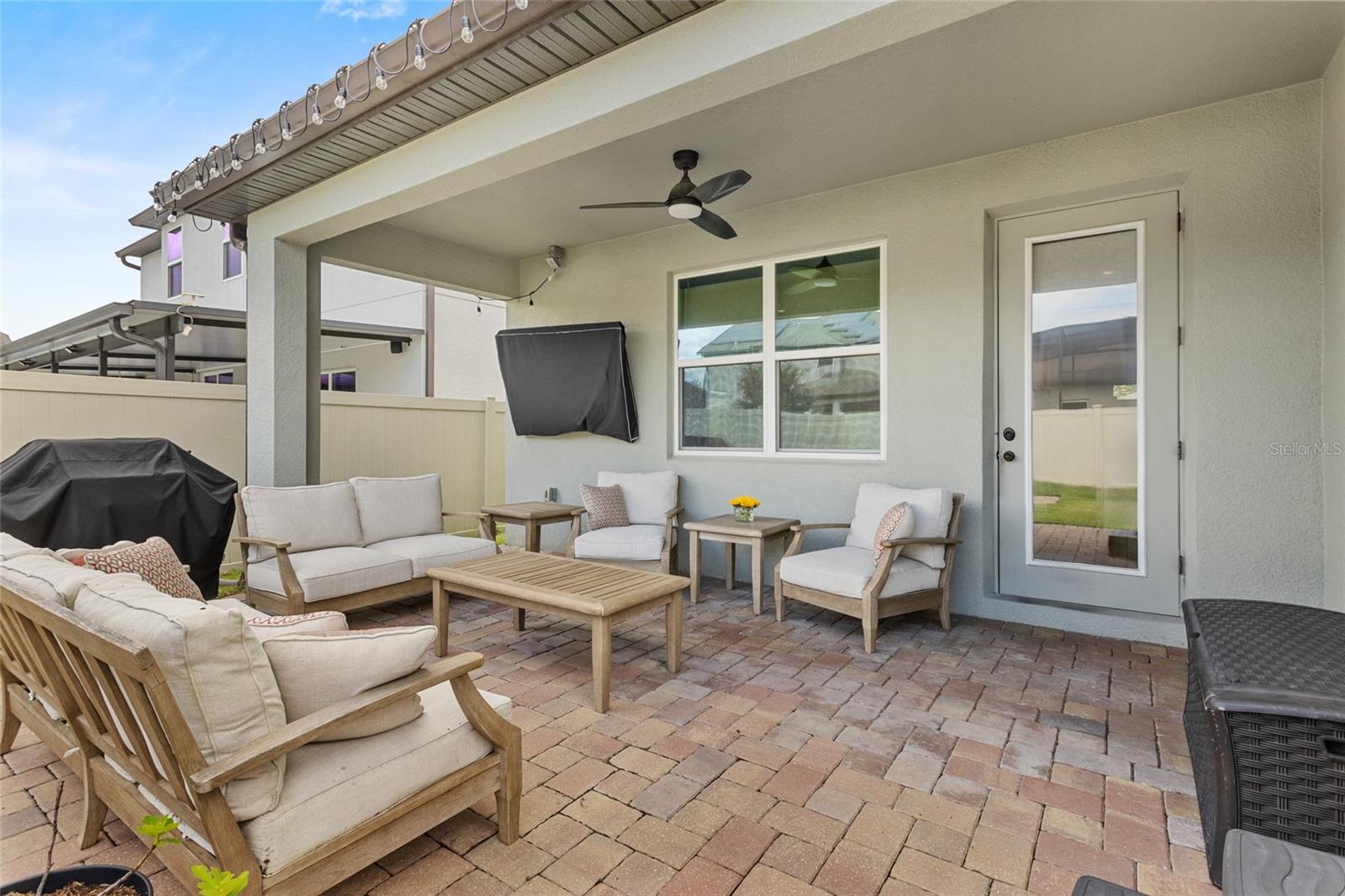 O6333155 Property Photo