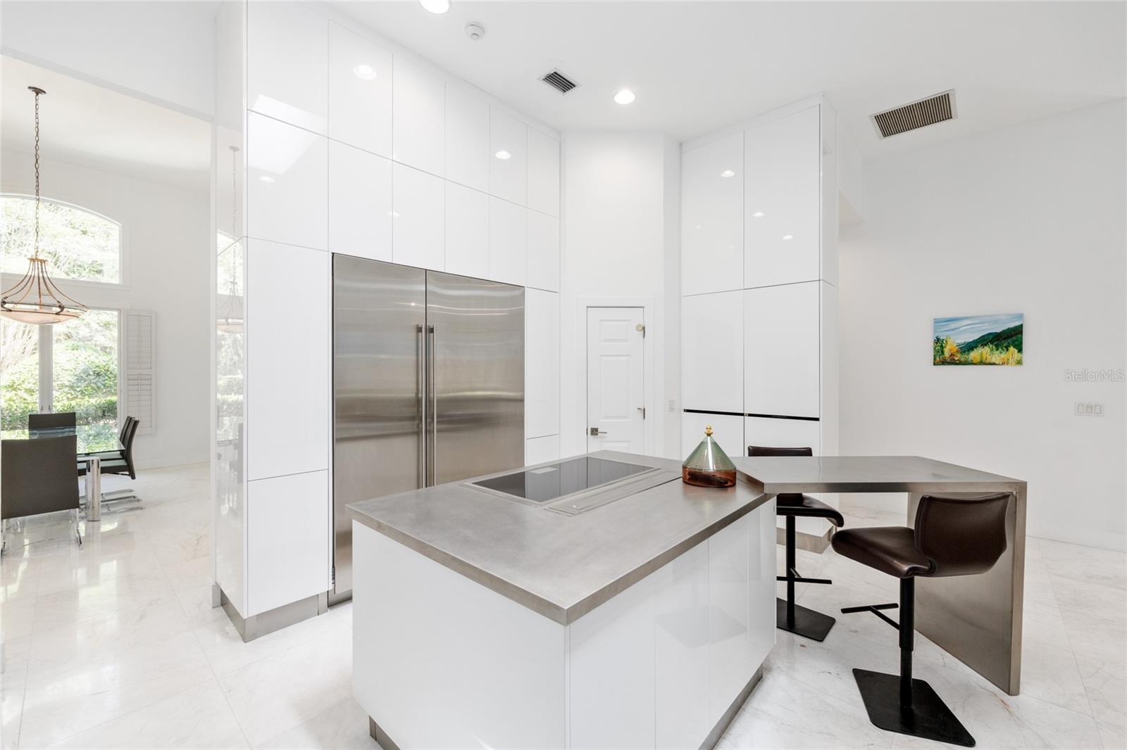 OM706904 Property Photo