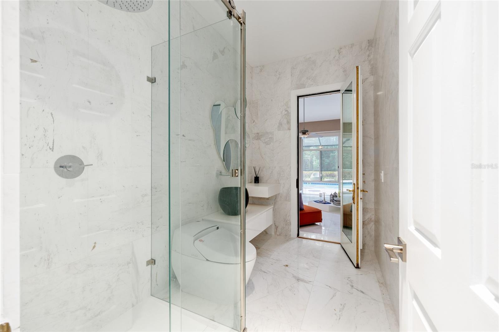 OM706904 Property Photo