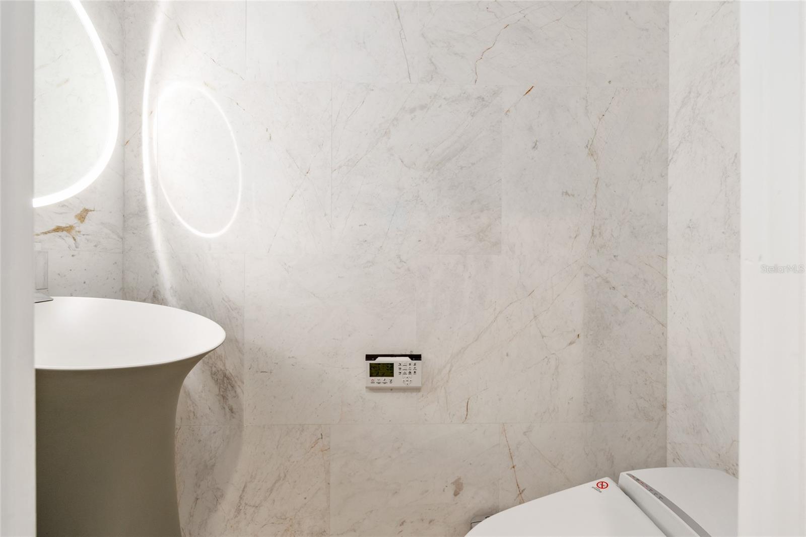 OM706904 Property Photo