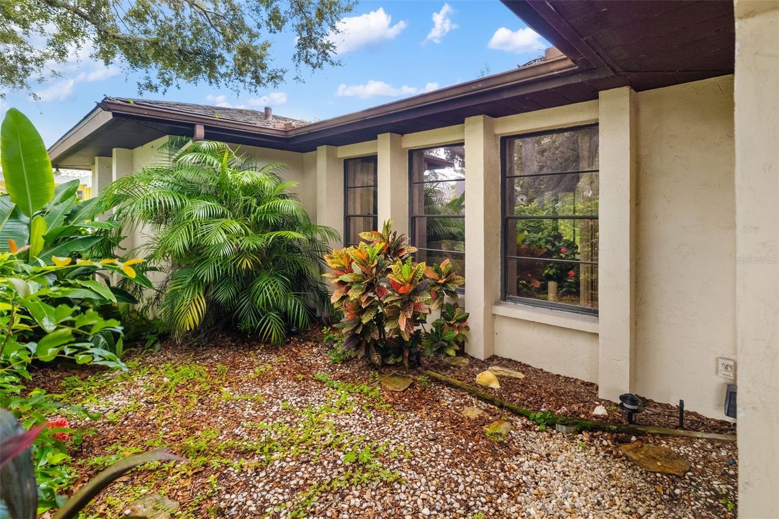 N6139984 Property Photo