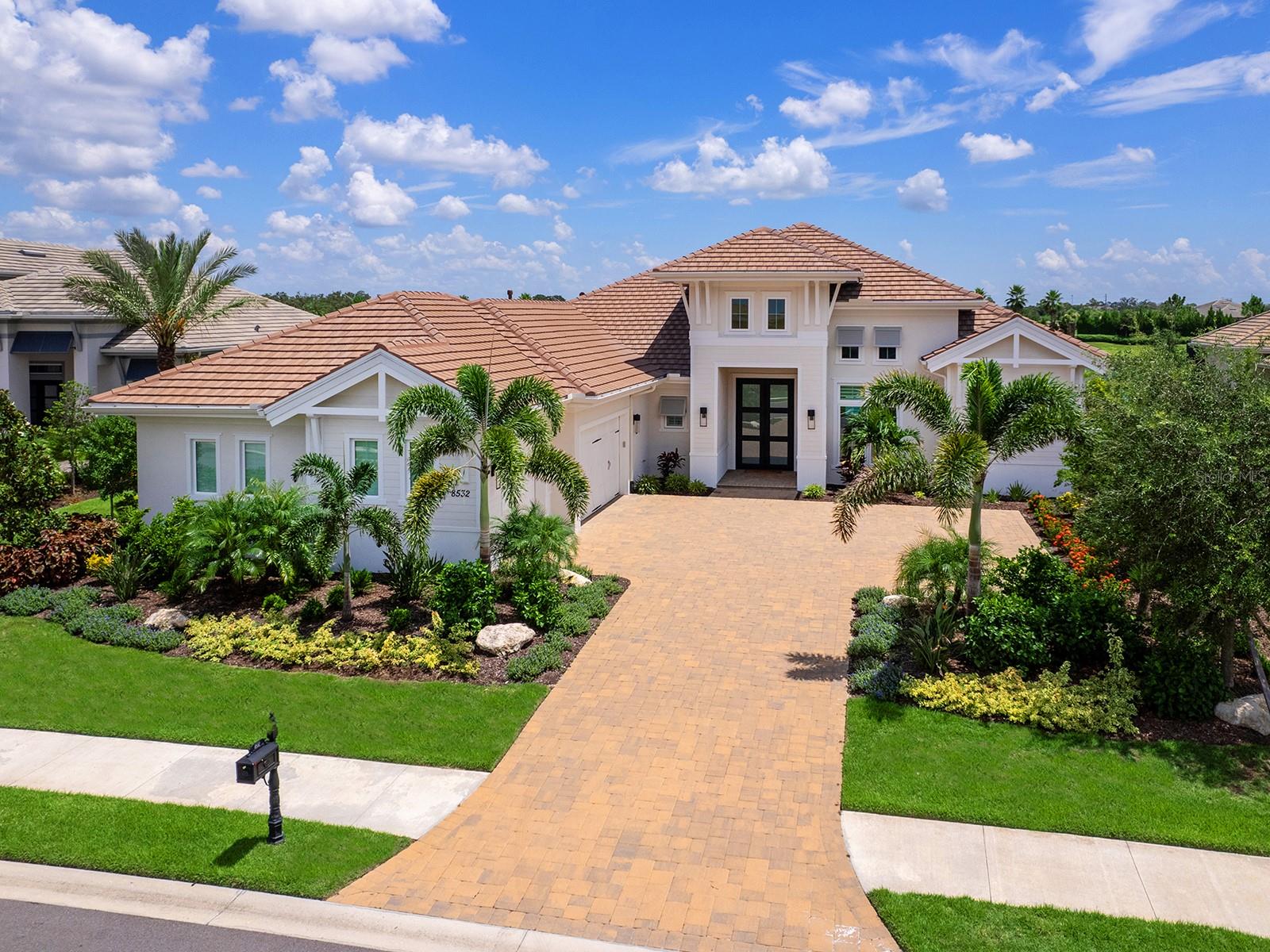 A4661045 Property Photo