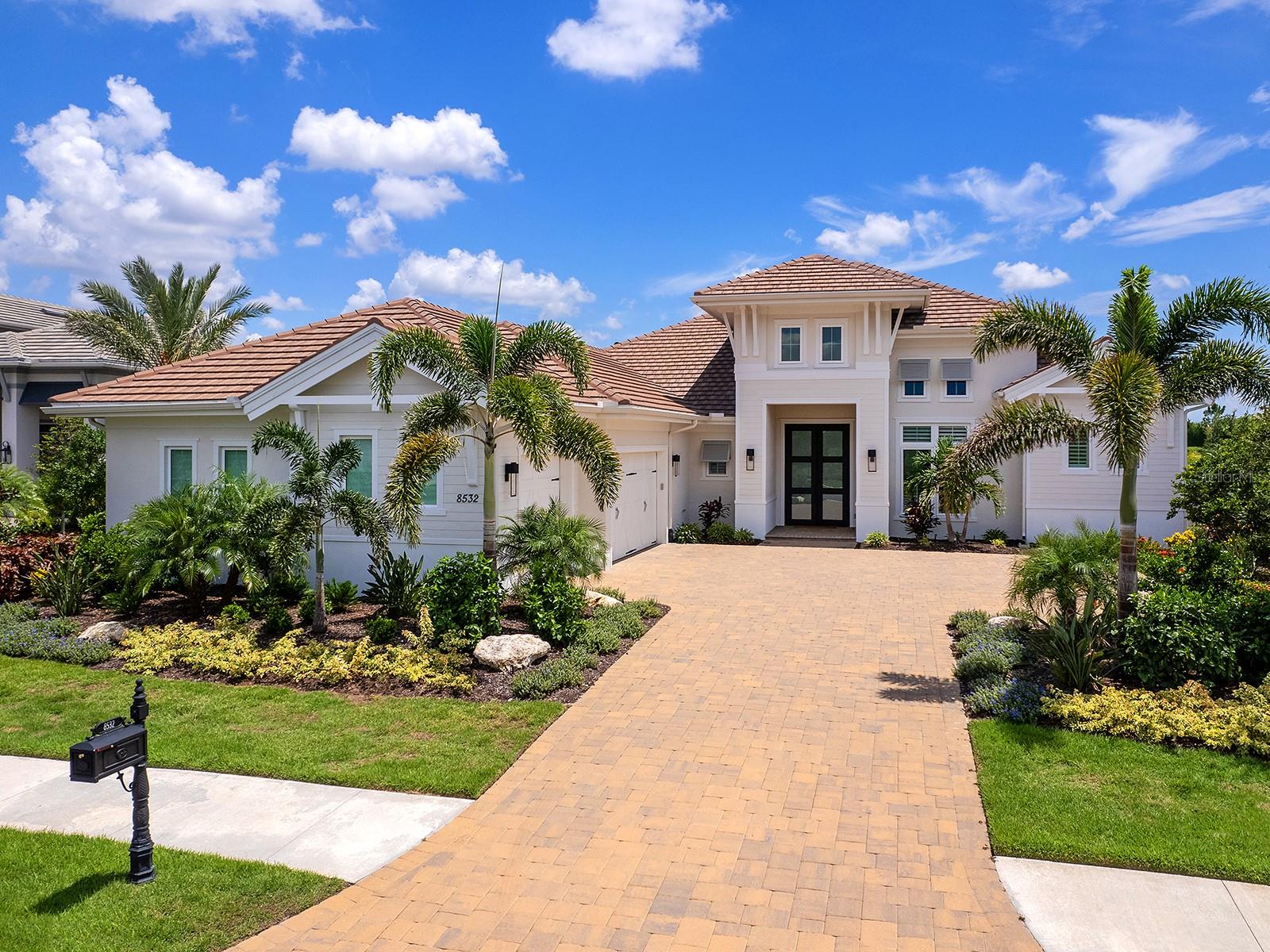 A4661045 Property Photo