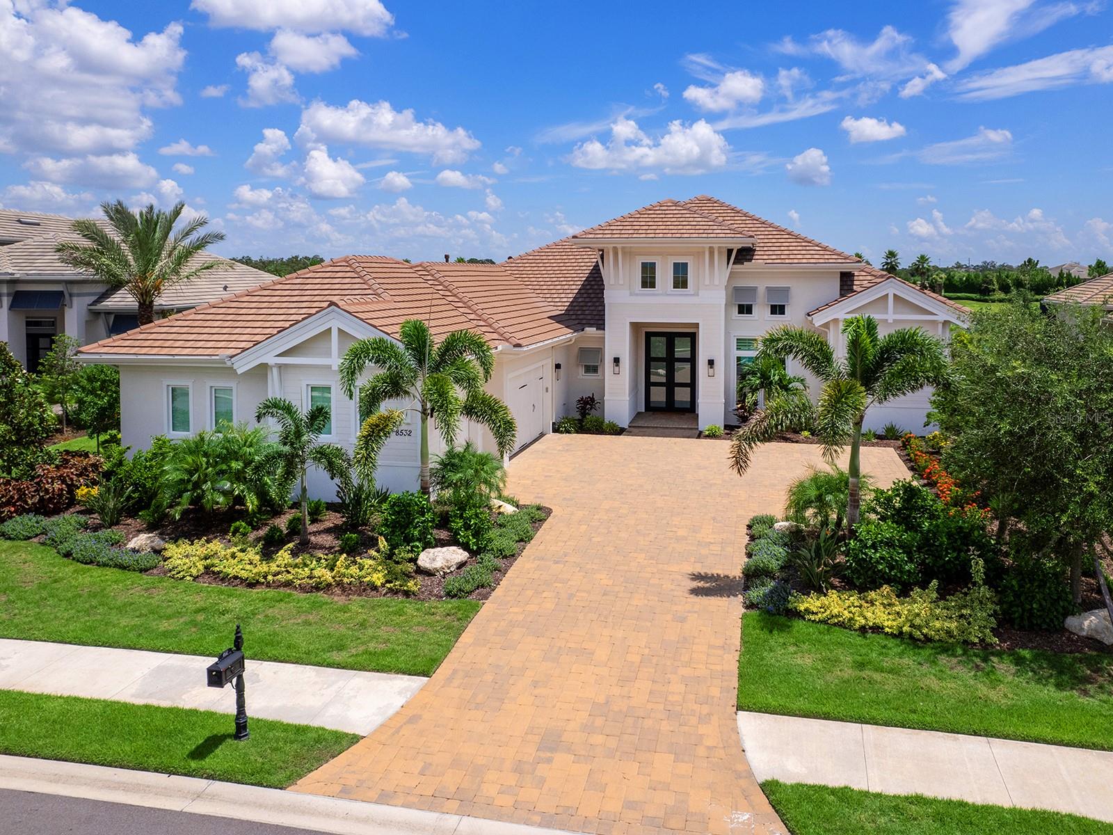 A4661045 Property Photo