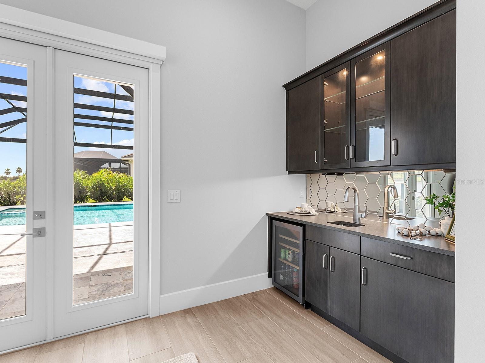 A4661045 Property Photo