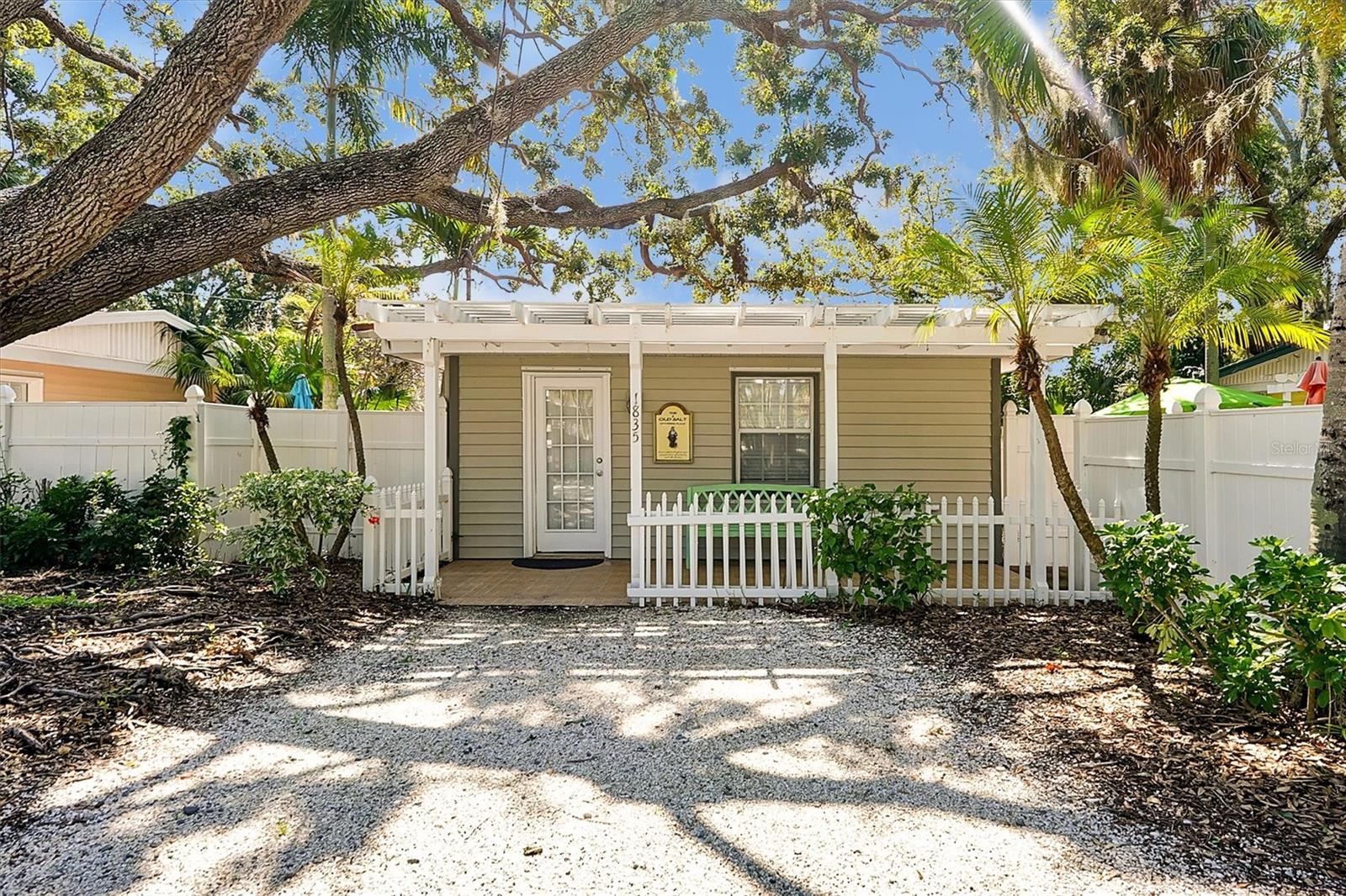 O6333255 Property Photo