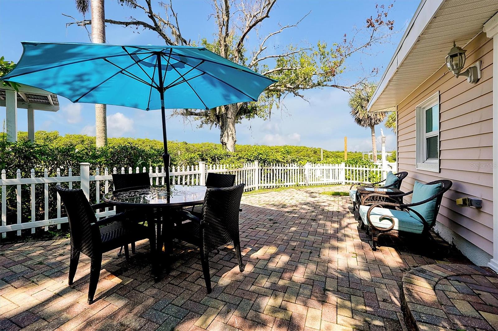 O6333255 Property Photo