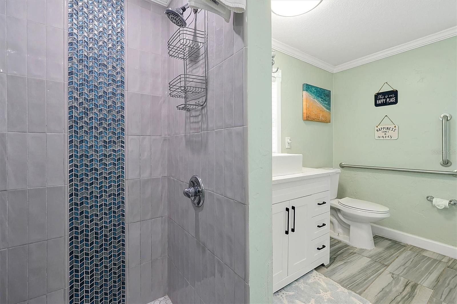 O6333255 Property Photo