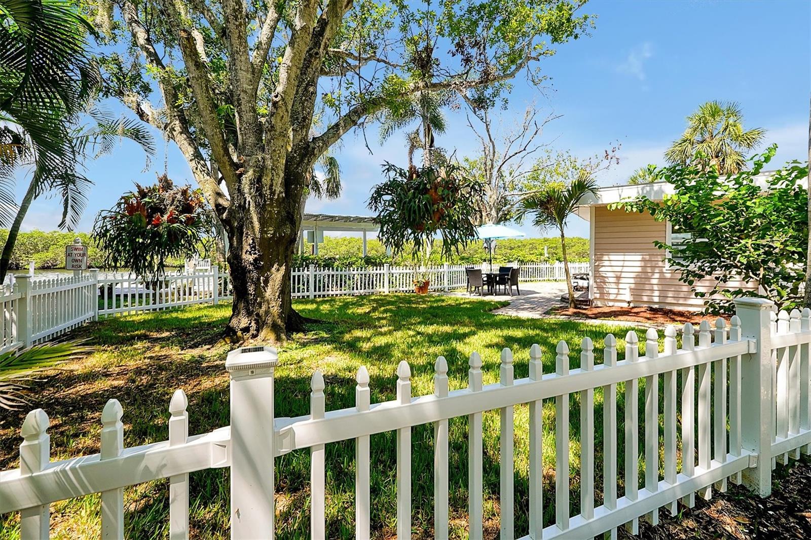 O6333255 Property Photo