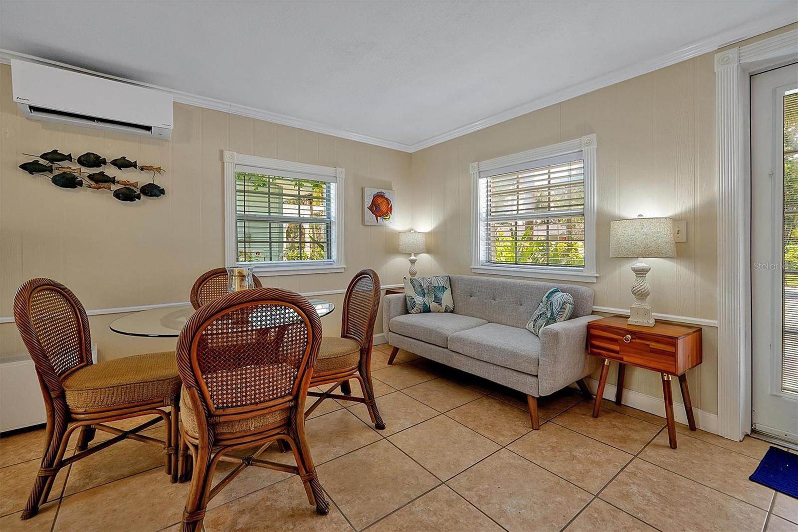 O6333255 Property Photo