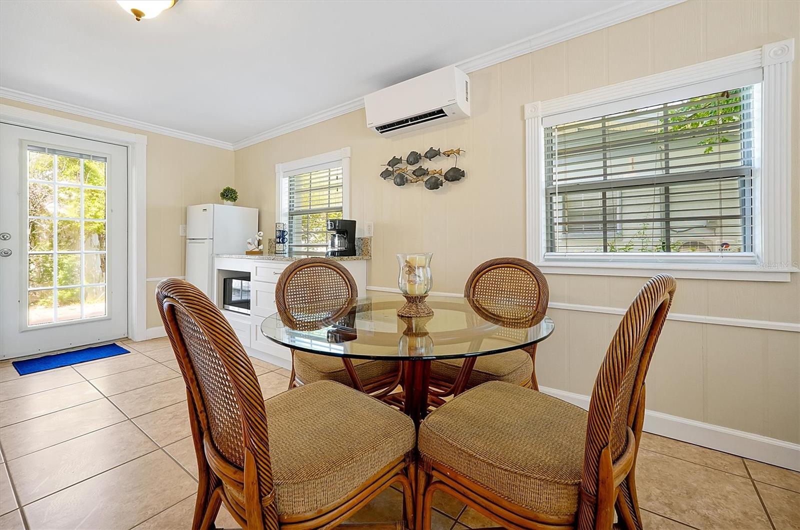 O6333255 Property Photo