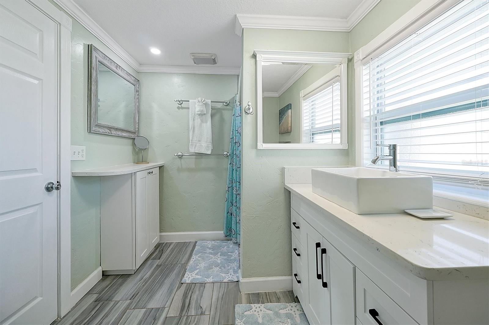 O6333255 Property Photo