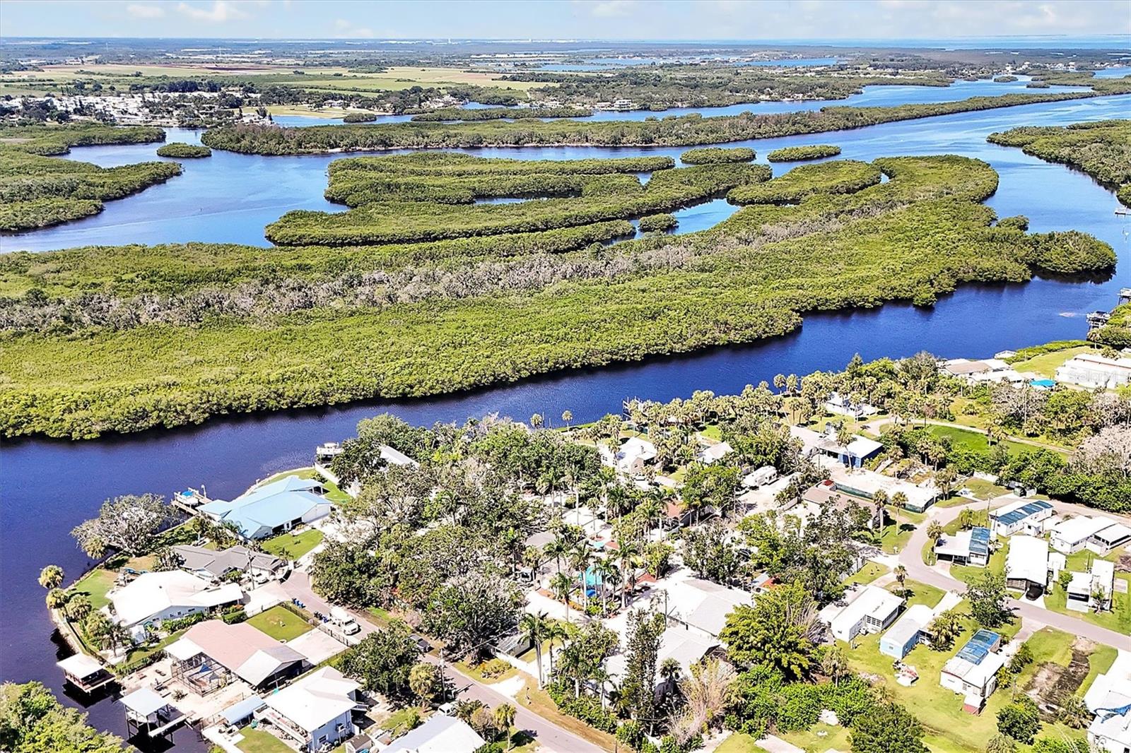 O6333255 Property Photo