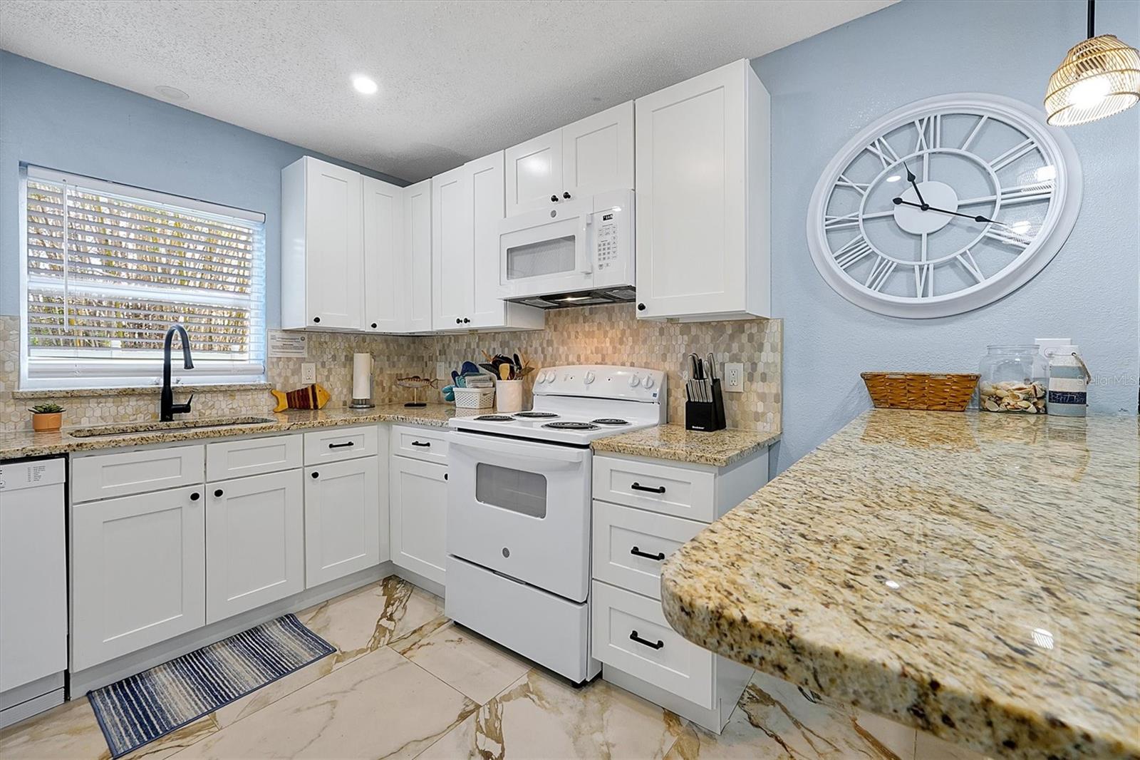 O6333255 Property Photo