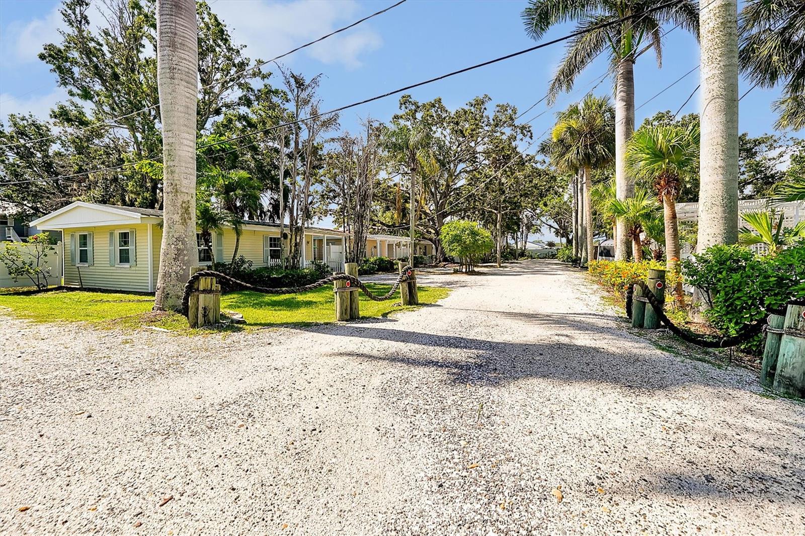 O6333255 Property Photo