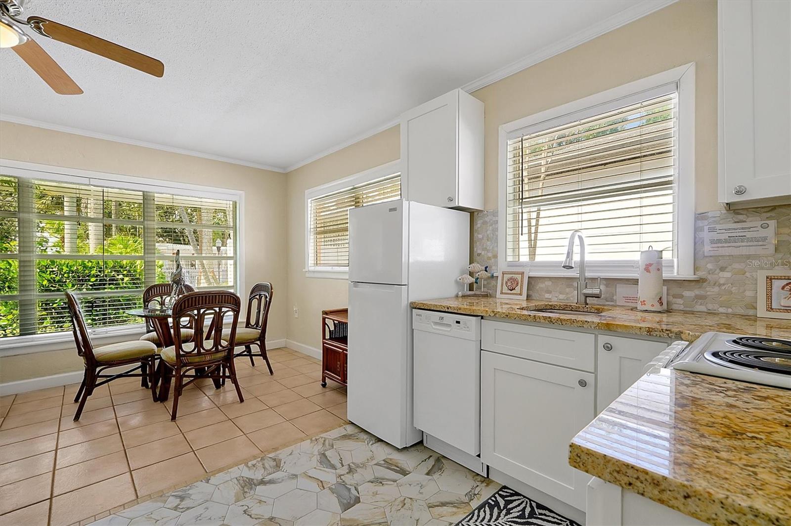 O6333255 Property Photo