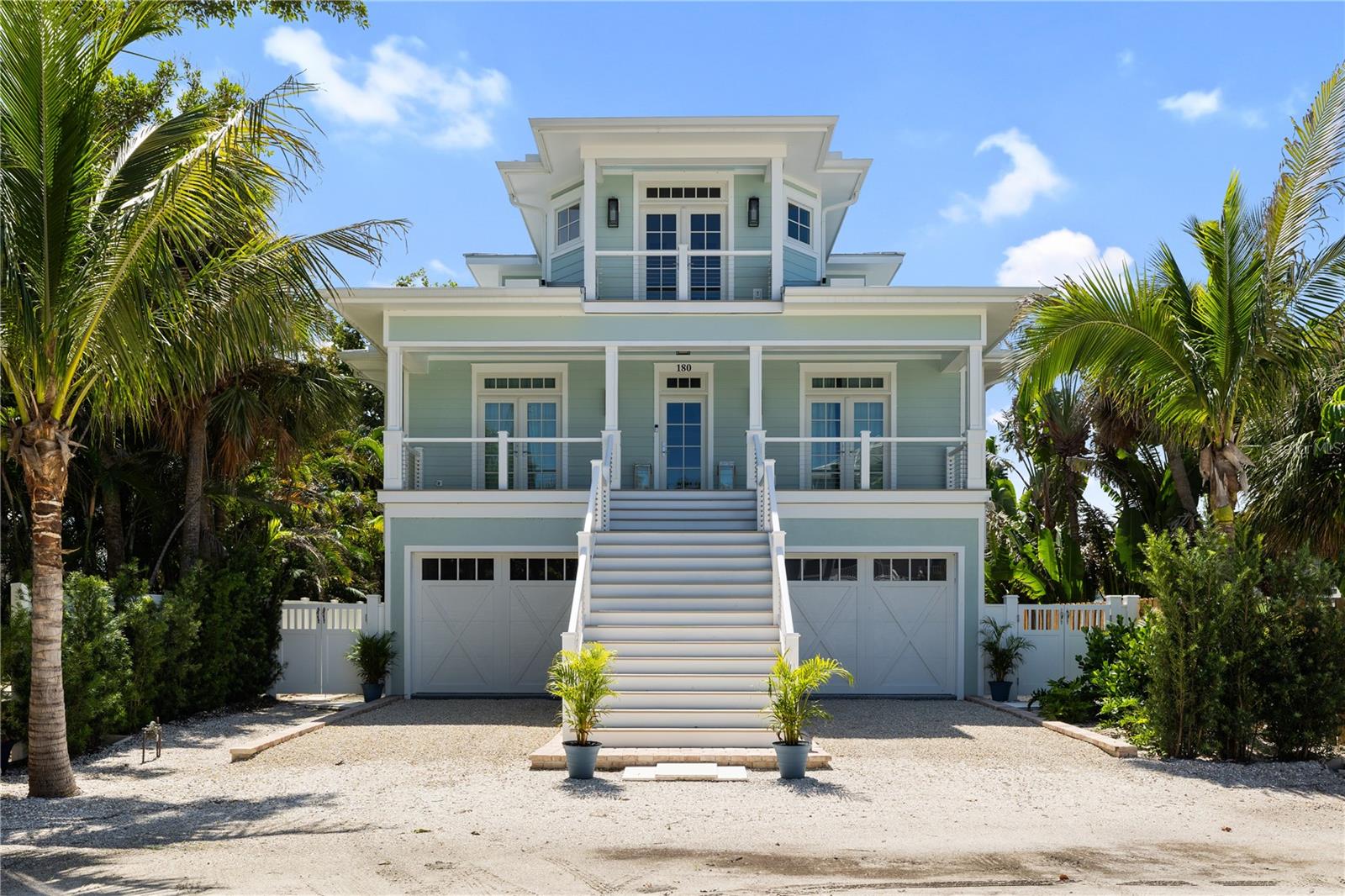 TB8414309 Property Photo