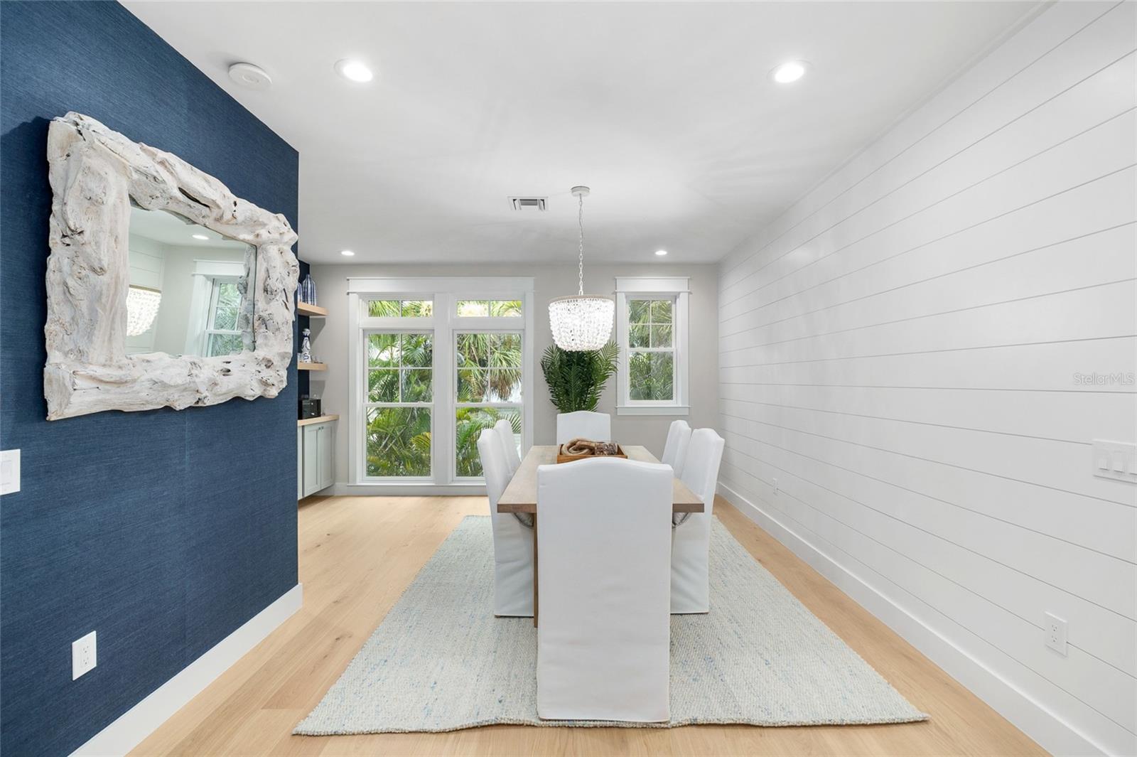 TB8414309 Property Photo