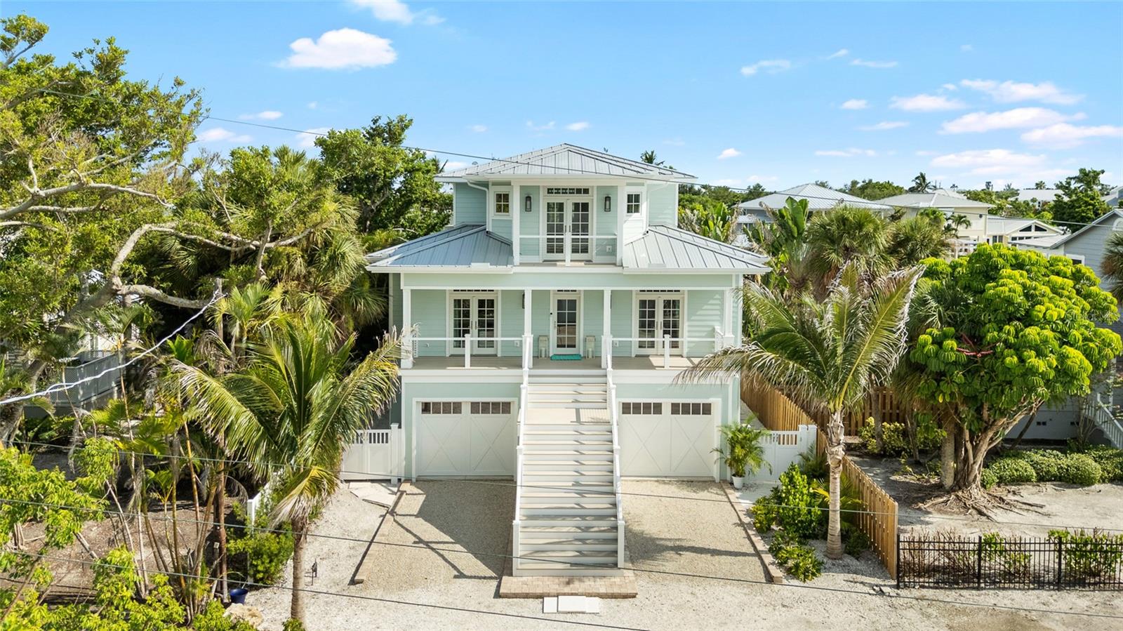 TB8414309 Property Photo