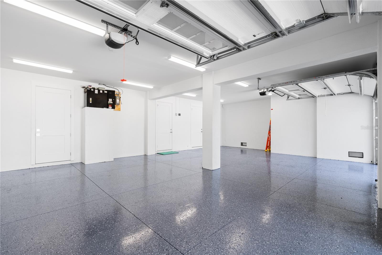 TB8414309 Property Photo