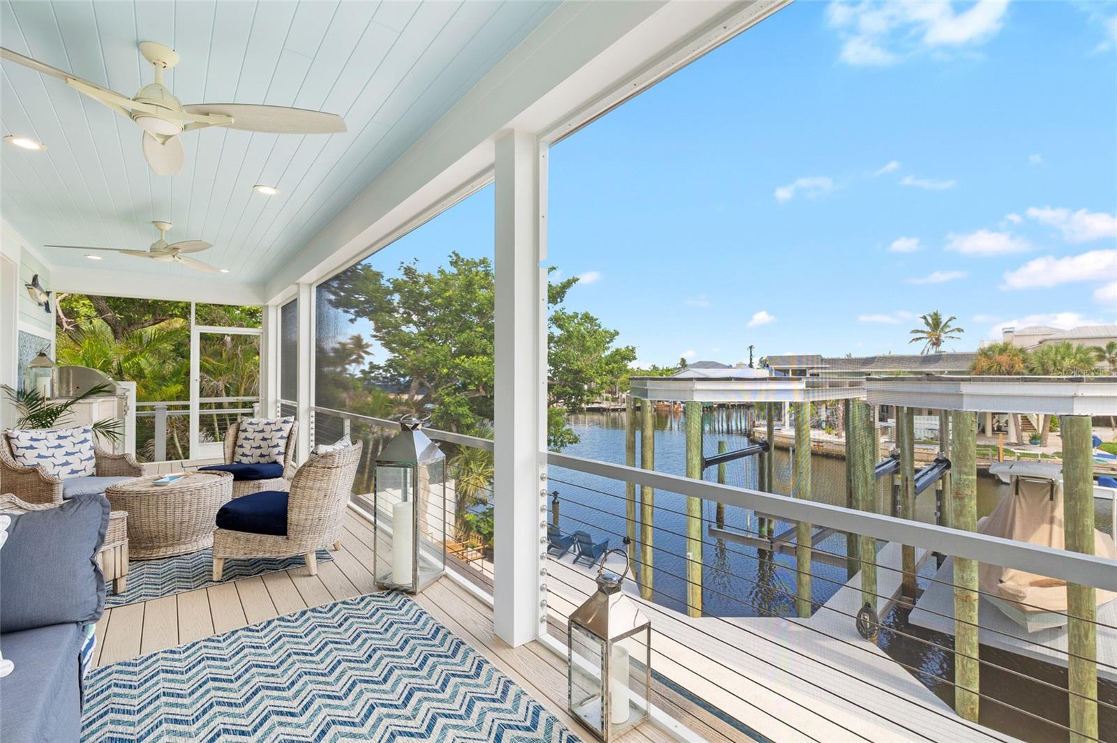 TB8414309 Property Photo