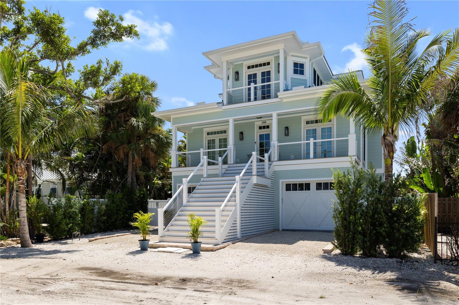 TB8414309 Property Photo