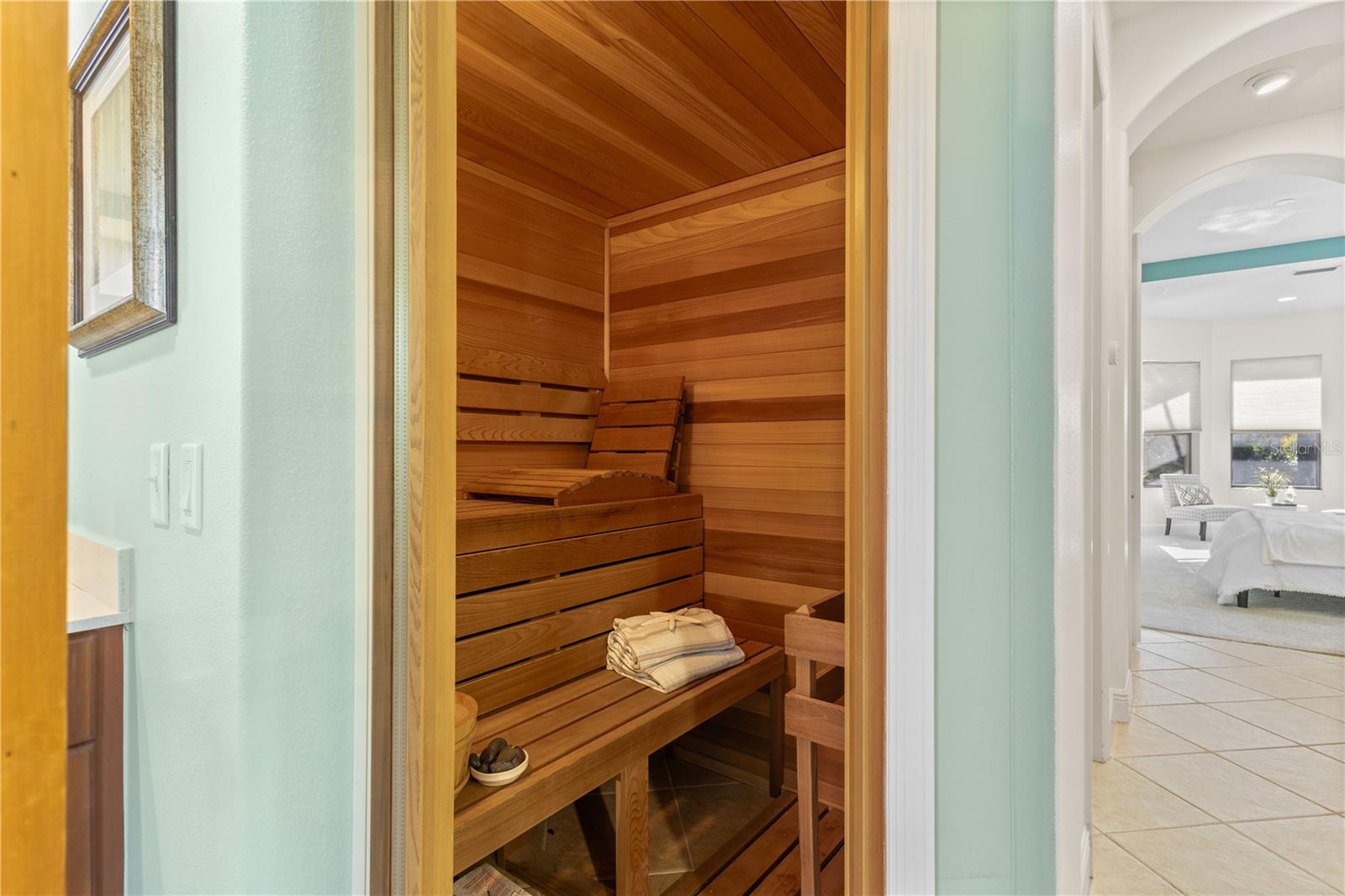 A4661084 Property Photo