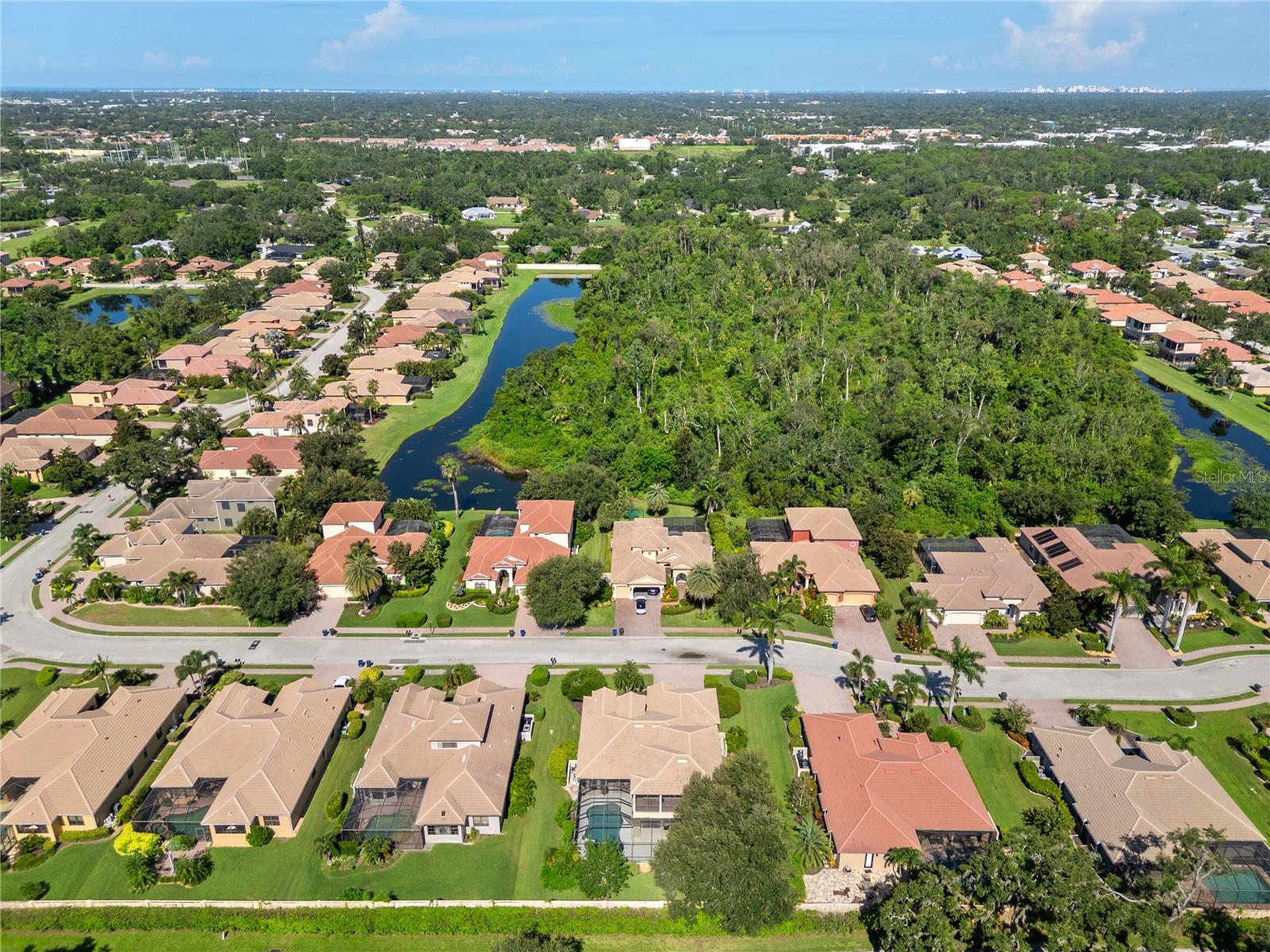 A4661084 Property Photo
