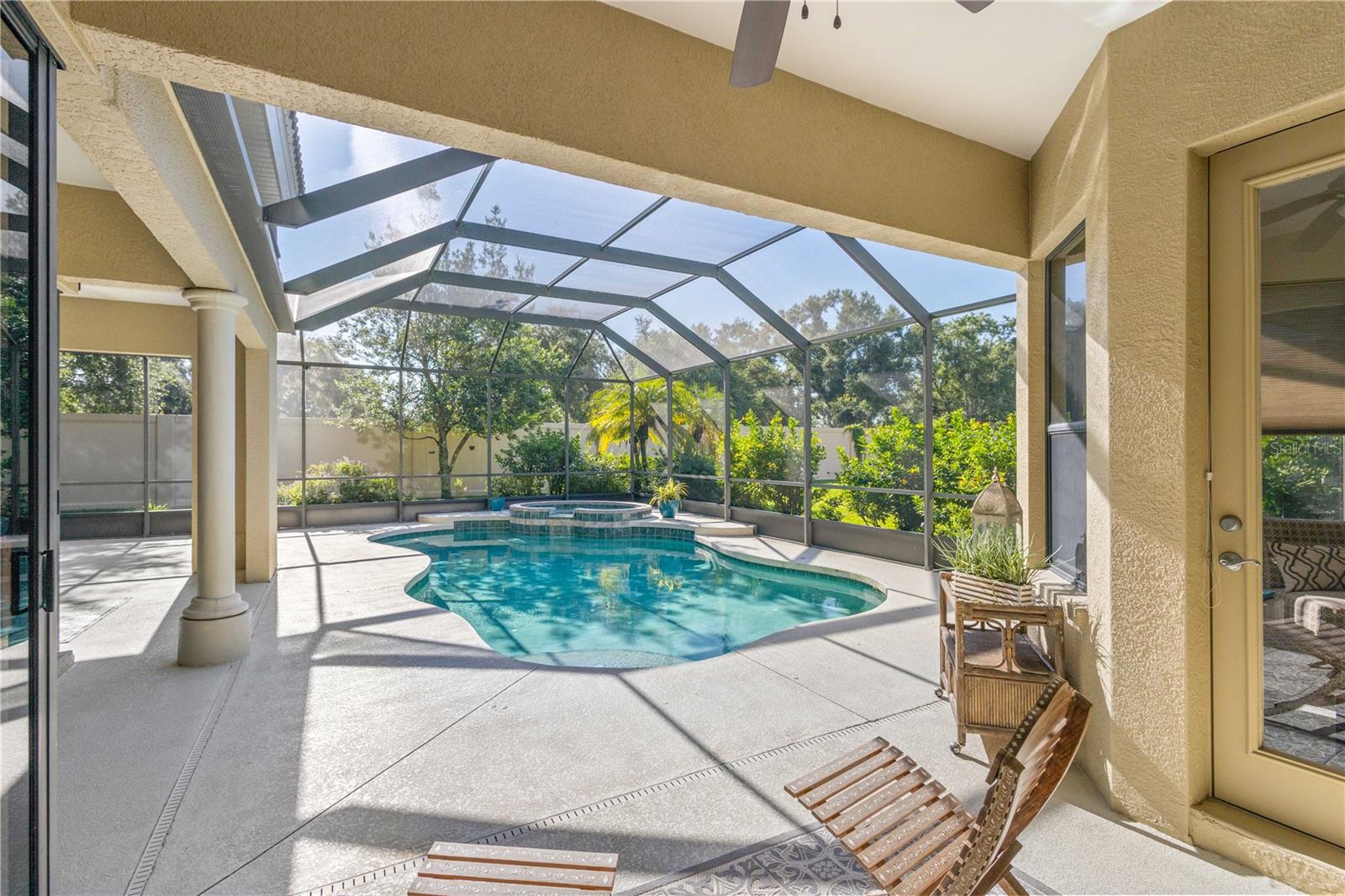 A4661084 Property Photo