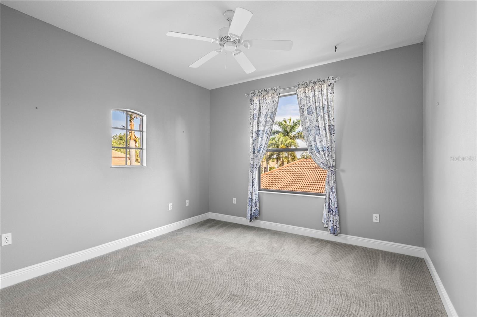 A4661084 Property Photo