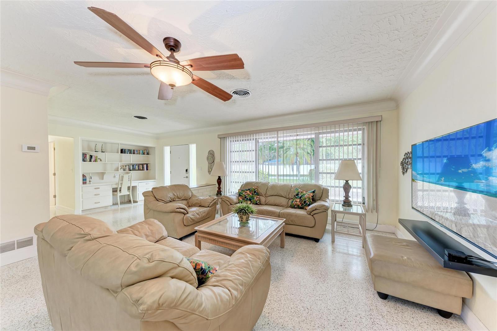 A4661107 Property Photo