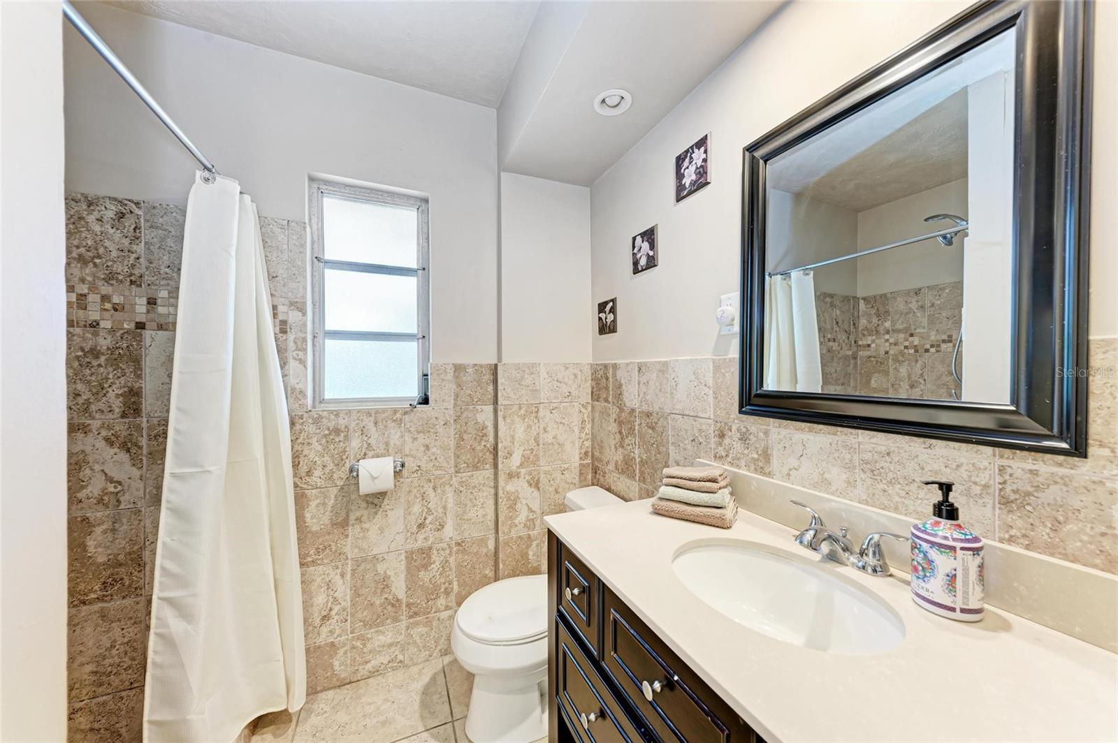 A4661107 Property Photo