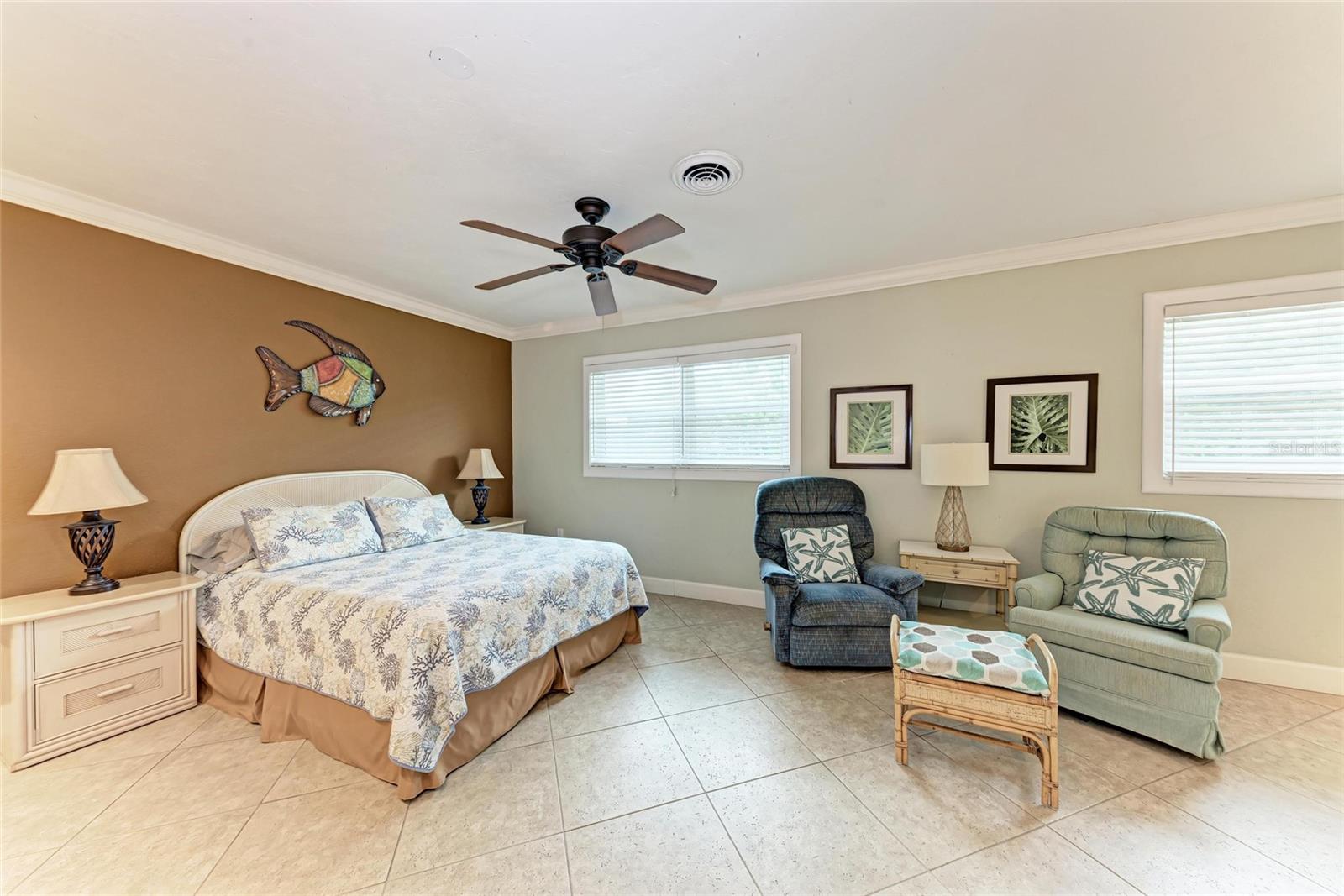 A4661107 Property Photo