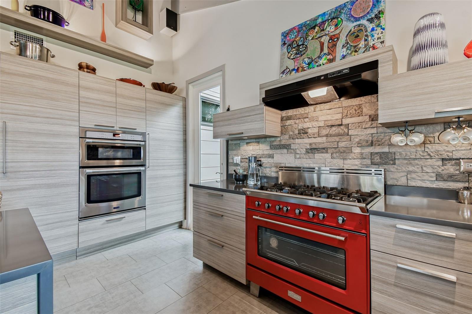 961 VICTORIA DR, DUNEDIN, FL, 34698