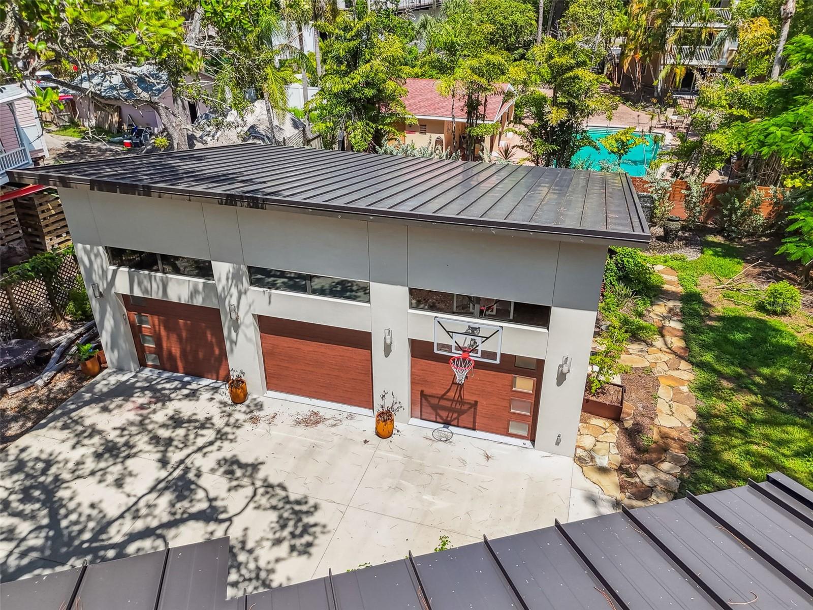 961 VICTORIA DR, DUNEDIN, FL, 34698