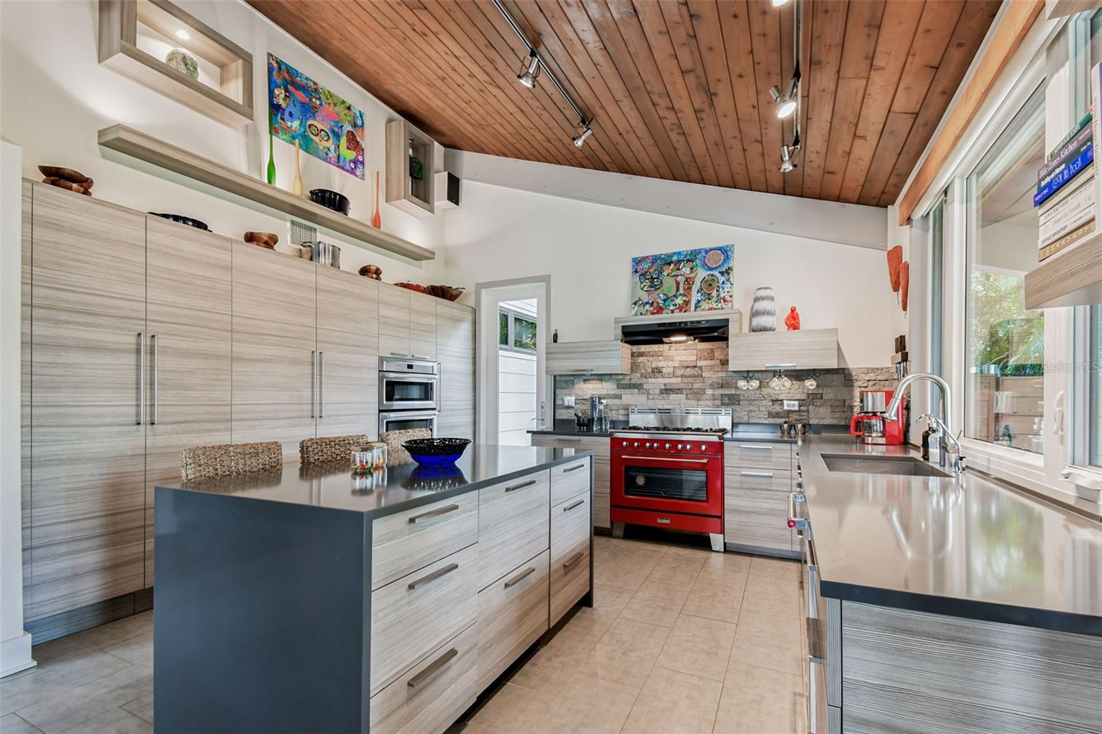 961 VICTORIA DR, DUNEDIN, FL, 34698