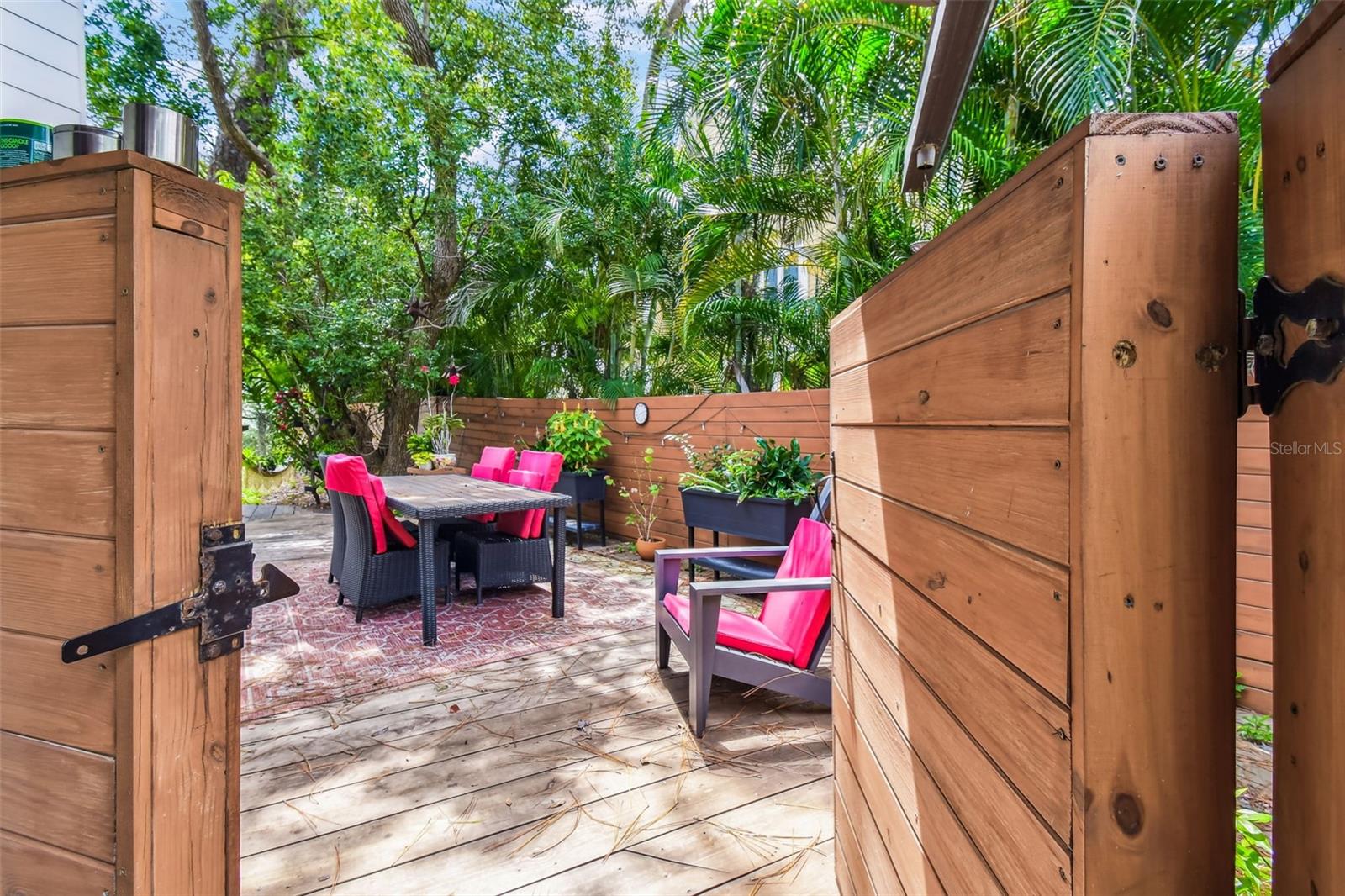 961 VICTORIA DR, DUNEDIN, FL, 34698