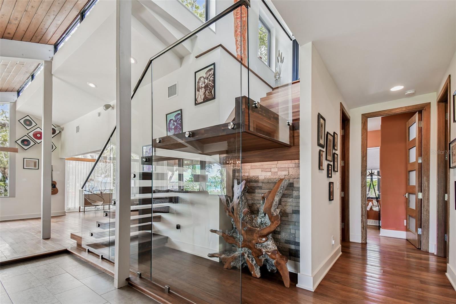 961 VICTORIA DR, DUNEDIN, FL, 34698