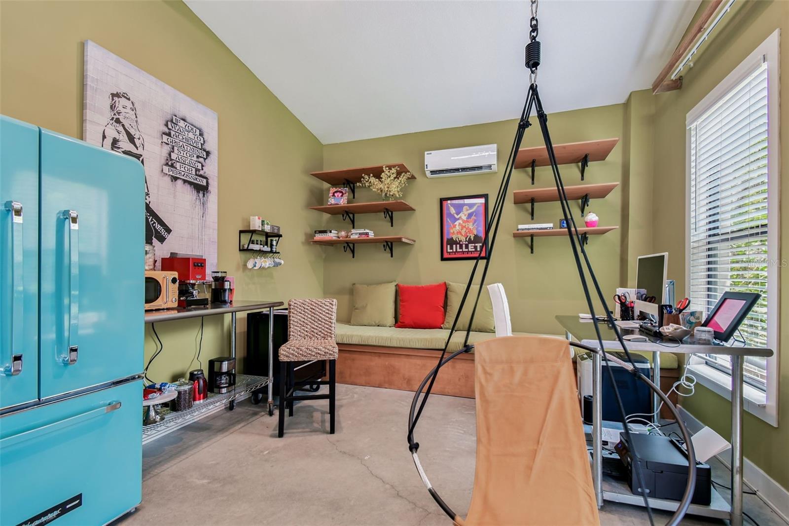 961 VICTORIA DR, DUNEDIN, FL, 34698