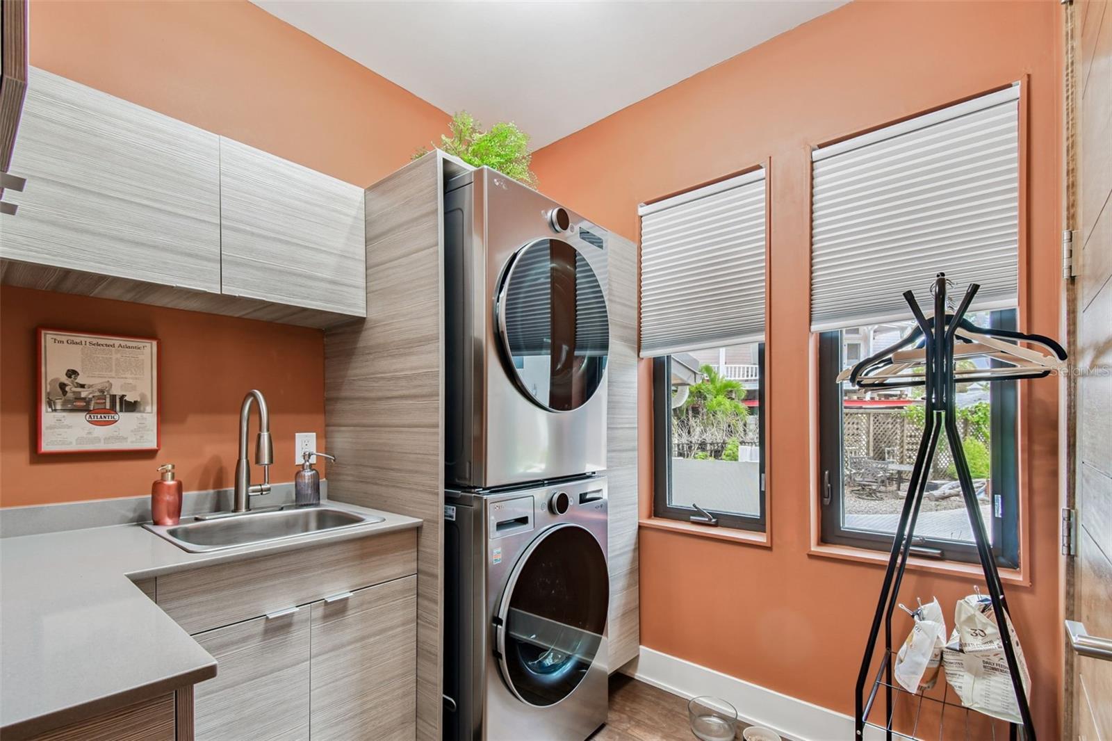 961 VICTORIA DR, DUNEDIN, FL, 34698