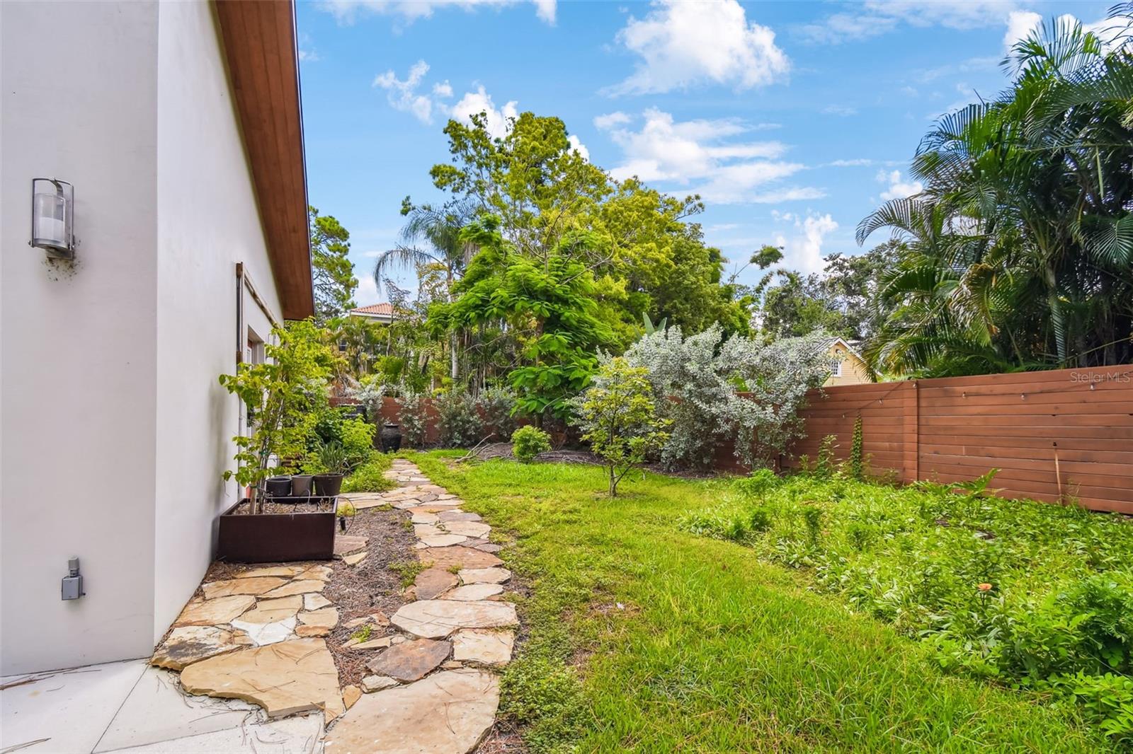 961 VICTORIA DR, DUNEDIN, FL, 34698