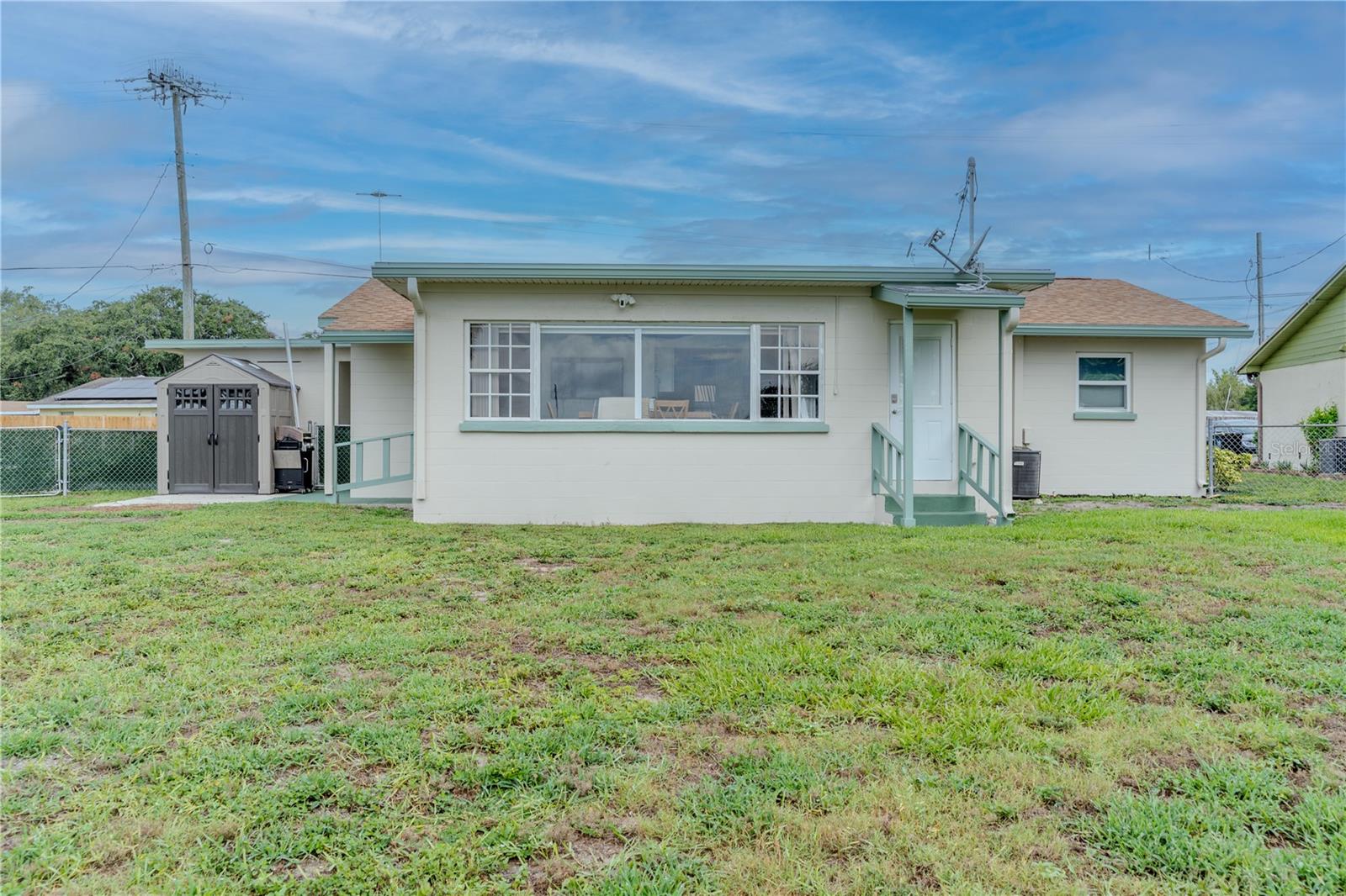 2353 N CRYSTAL LAKE DR, LAKELAND, FL, 33801