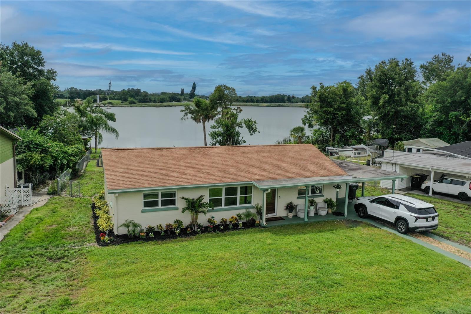 2353 N CRYSTAL LAKE DR, LAKELAND, FL, 33801